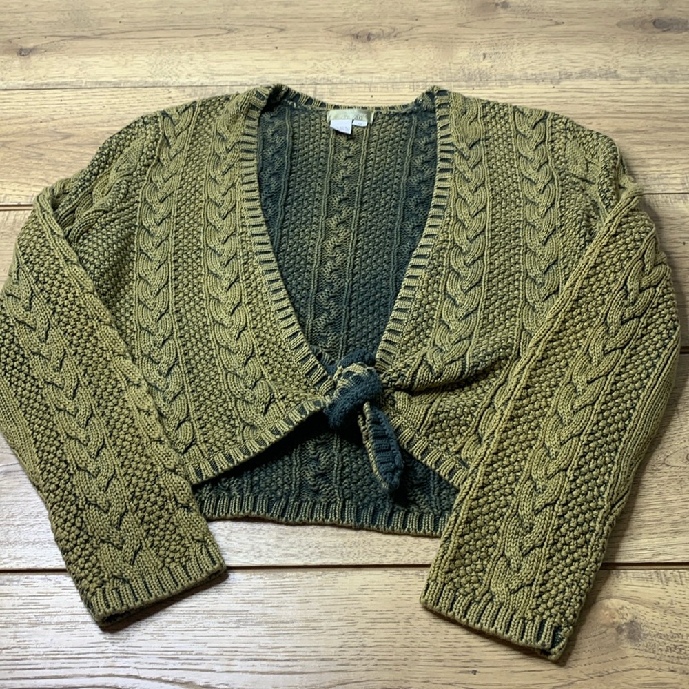 The Territory Ahead Chunky Cable Knit Cropped Tie Sweater Size Medium